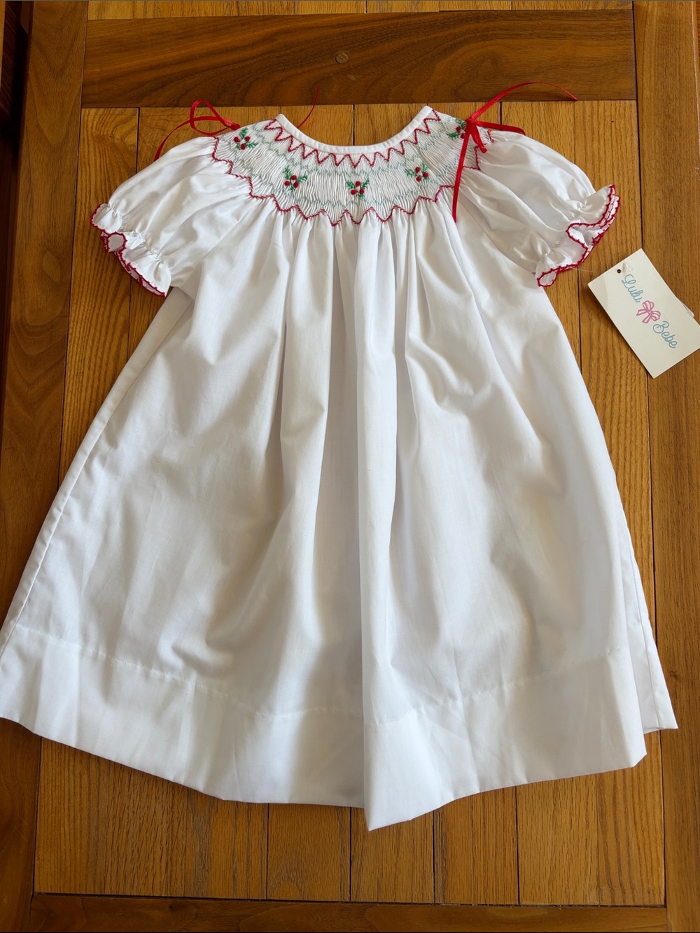 Lulu Bebe Girls 18M Christmas Smocked Bishop Dress White Holly Berries NWT